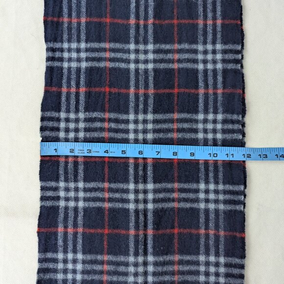 Authentic Burberrys Scarf Blue – Unisex 100% Lambswool – Used – Winter Must-Have - Picture 7 of 7